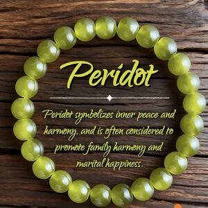 💚💚NEW💚💚 BEAUTIFUL!! Olive Green 8MM Peridot Beaded Stretch Bracelet